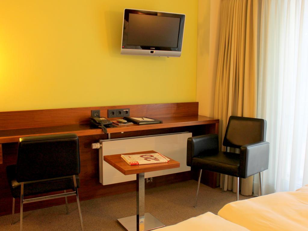 Venusberghotel Бонн Екстер'єр фото